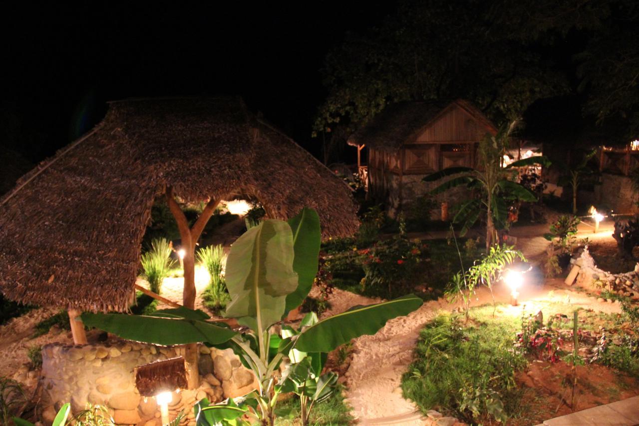Le Zahir De L'Ile - Iranja Villa Nosy-Be Buitenkant foto
